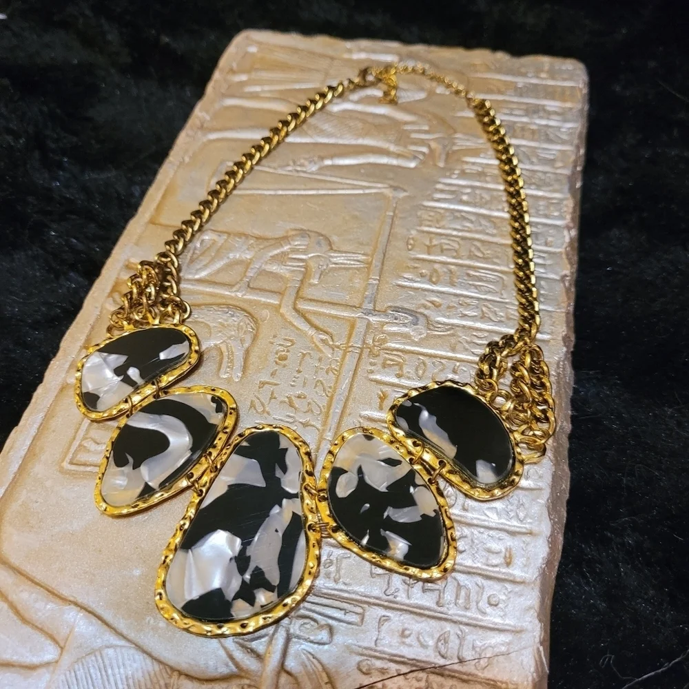 Vintage Estate Esmeray Black & White Shell Gold Statement Necklace